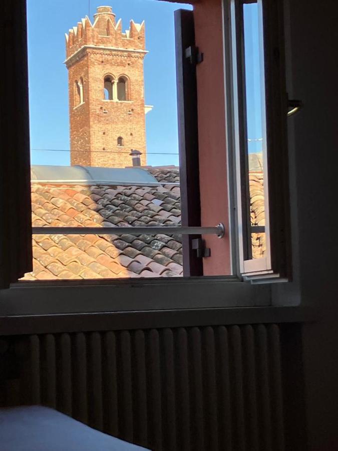 Locazione Via Fama 7 Apartment Verona Luaran gambar