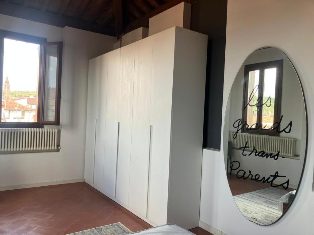 Locazione Via Fama 7 Apartment Verona Luaran gambar